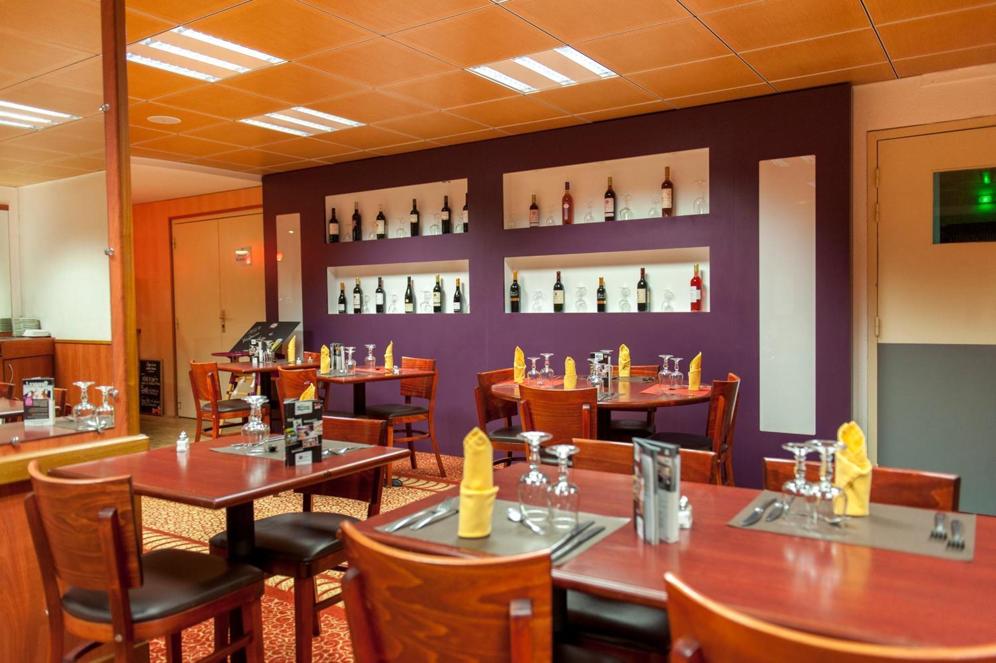 Brit Hotel Agen - L'Aquitaine Le Passage  Bagian luar foto
